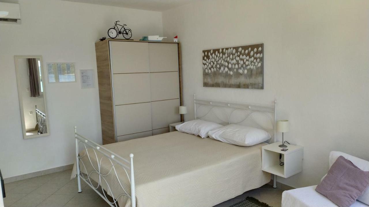 Studio Apartment Luce Marina Eksteriør billede