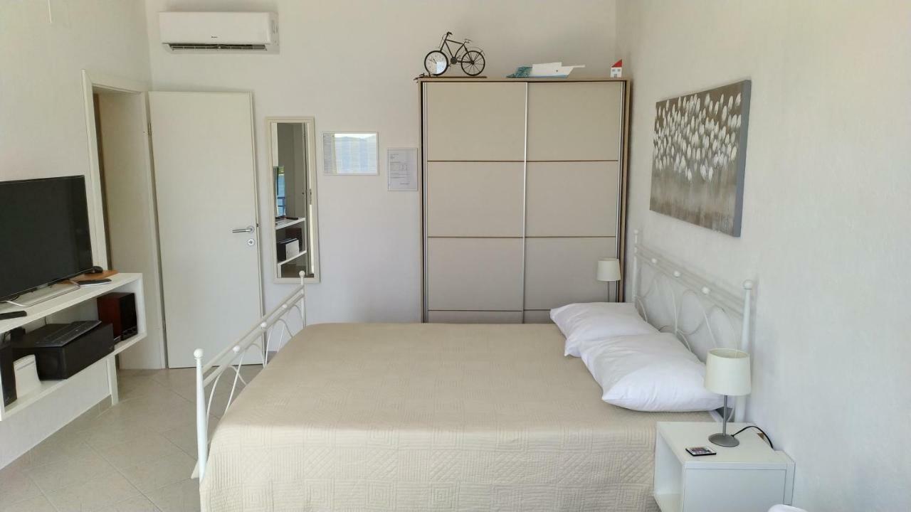 Studio Apartment Luce Marina Eksteriør billede